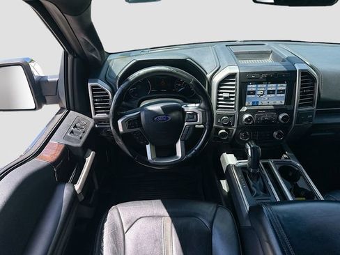 Used 2017 Ford F150 Platinum w/ Equipment Group 701A Luxury AWD/4WD image 25