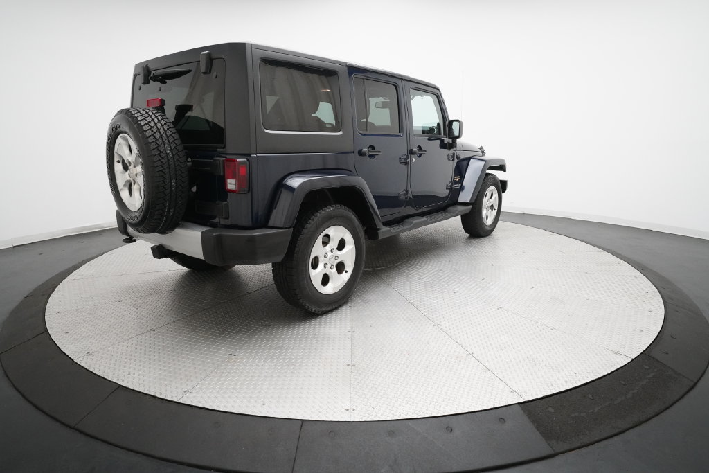 Used 2013 Jeep Wrangler Unlimited Sahara w/ Connectivity Group AWD/4WD image 31