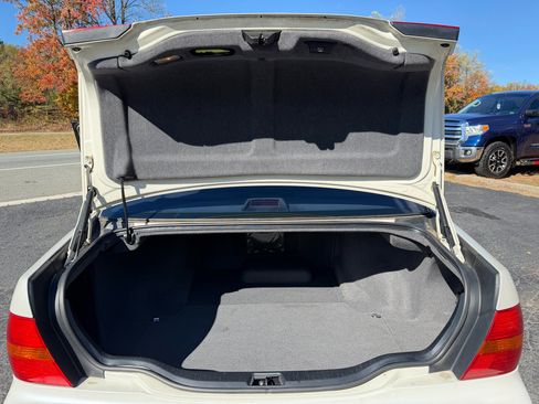 Used 2003 Lexus LS 430 image 22