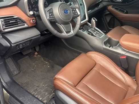 Used 2025 Subaru Outback Touring XT w/ Popular Package #2 AWD/4WD image 2