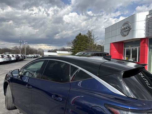 Used 2025 Nissan Murano SL image 21