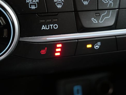 Used 2020 Ford Escape SEL AWD/4WD image 31