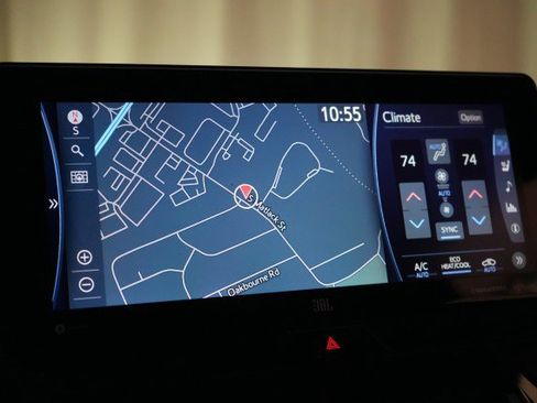 Used 2021 Toyota Venza XLE image 52