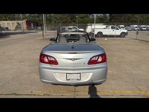 Used 2008 Chrysler Sebring LX image 24