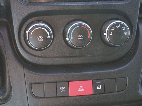 Used 2018 RAM ProMaster 2500 image 32