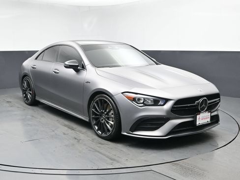 Used 2022 Mercedes-Benz CLA 35 AMG 4MATIC image 2