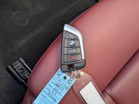 Used 2023 BMW i4 eDrive40 image 33