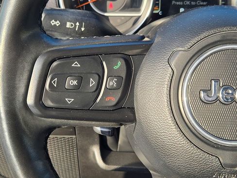 Used 2022 Jeep Wrangler Unlimited Sport image 38