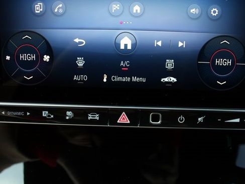 New 2025 Mercedes-Benz GLC 350e 4MATIC image 28