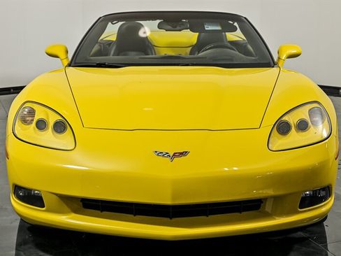 Used 2006 Chevrolet Corvette Convertible w/ Preferred Equipment Group RWD image 4