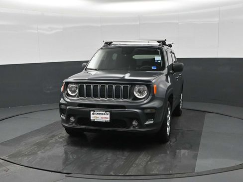 Used 2022 Jeep Renegade Latitude image 5
