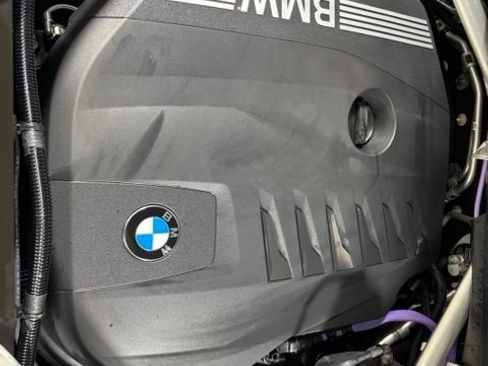 Used 2024 BMW X7 xDrive40i w/ M Sport Package AWD/4WD image 25