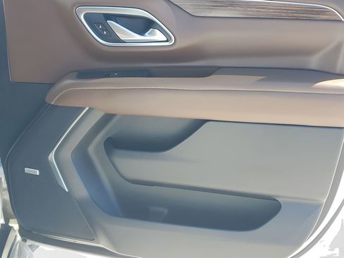 Used 2021 Chevrolet Suburban High Country image 46