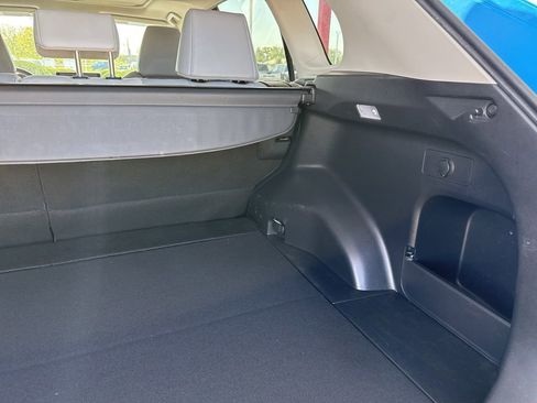 Used 2020 Toyota RAV4 XLE Premium image 23