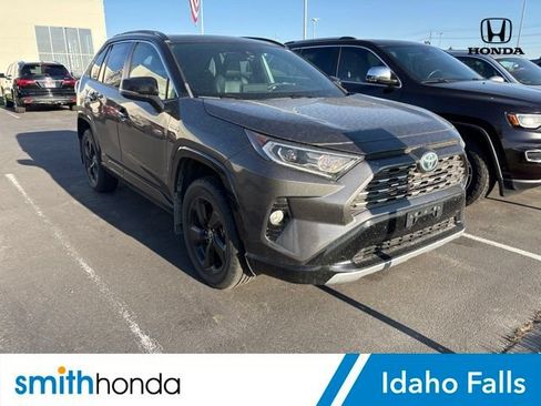 Used 2021 Toyota RAV4 XSE w/ Carpet Mat Package (TMS) AWD/4WD image 1