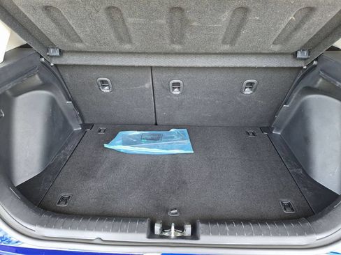 Used 2025 Hyundai Venue SEL FWD image 29