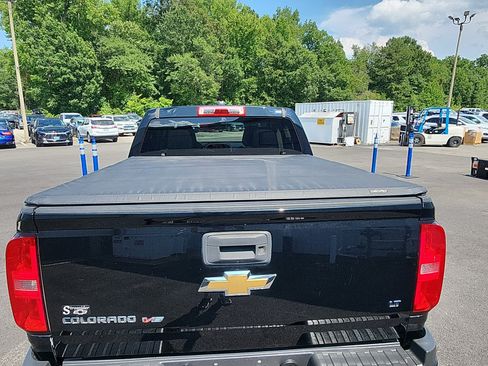 Used 2019 Chevrolet Colorado LT AWD/4WD image 25