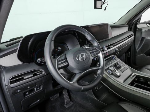 Used 2024 Hyundai Palisade SEL FWD image 6
