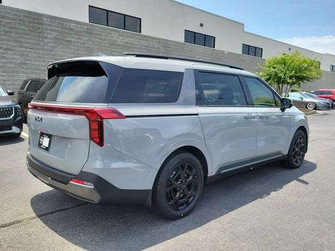 New 2026 Kia Carnival SX w/ SX Dark Edition Package FWD image 8