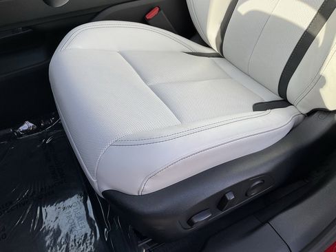 Used 2024 Acura ZDX A-Spec image 16