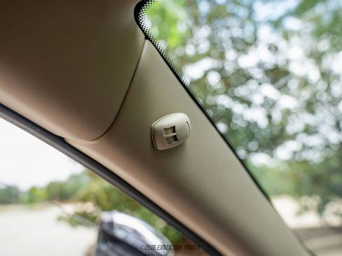 Used 2013 Jaguar XKR R RWD image 78