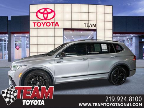 Used 2022 Volkswagen Tiguan SE R-Line AWD/4WD image 1