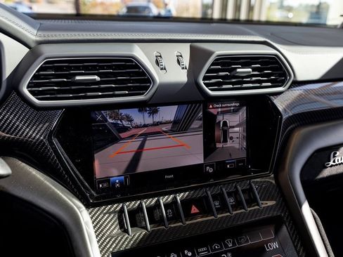 Used 2024 Lamborghini Urus Performante image 32