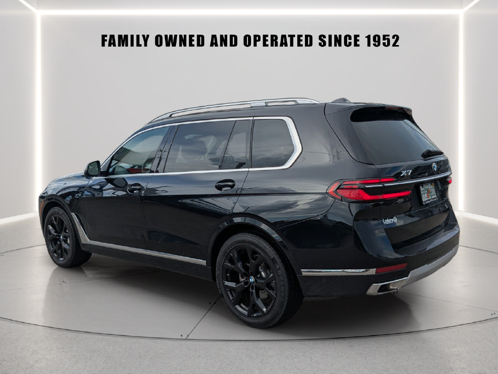 Used 2024 BMW X7 xDrive40i w/ Premium Package AWD/4WD image 4