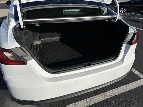 Used 2026 Toyota Camry SE image 32