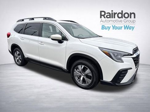 Certified 2025 Subaru Ascent Premium AWD/4WD image 1