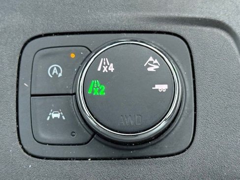 Certified 2023 Chevrolet Traverse LT image 27