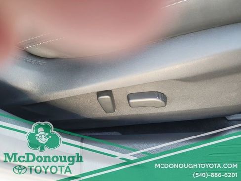 Used 2023 Subaru Legacy Limited image 22