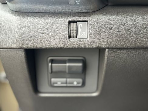 Used 2025 GMC Canyon Elevation w/ Convenience Package image 20