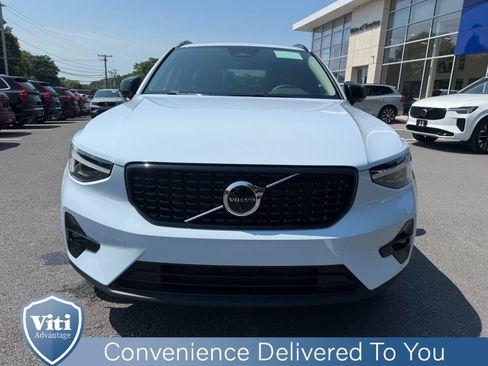 New 2026 Volvo XC40 B5 Plus w/ Protection Package Premier AWD/4WD image 3