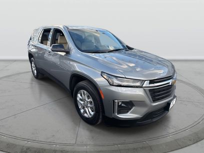 Used 2023 Chevrolet Traverse LS