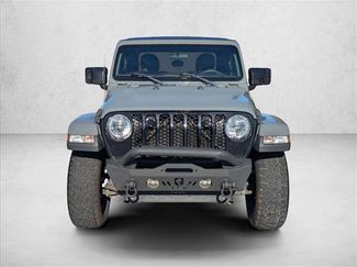 Used 2021 Jeep Gladiator Sport video 2