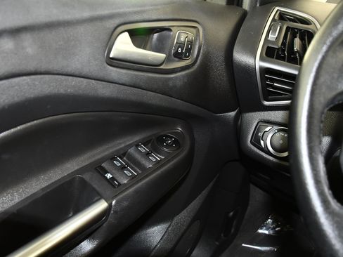 Used 2013 Ford Escape Titanium w/ Parking Technology Pkg AWD/4WD image 32