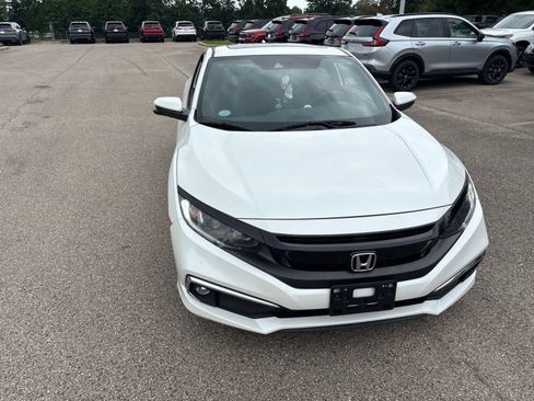 Used 2019 Honda Civic EX image 9