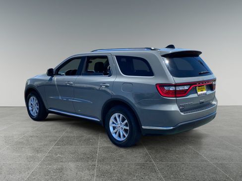 Used 2023 Dodge Durango SXT RWD image 3