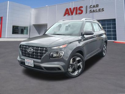 Used 2025 Hyundai Venue SEL