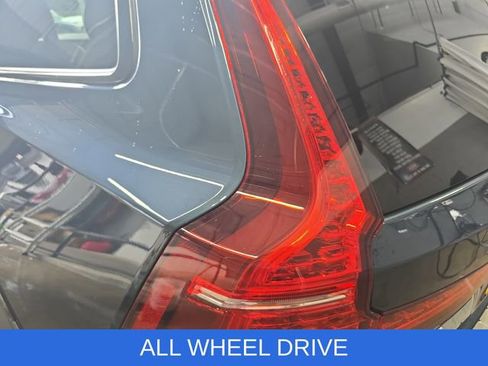 Used 2020 Volvo V60 T5 Cross Country w/ Protection Package Premier AWD/4WD image 35