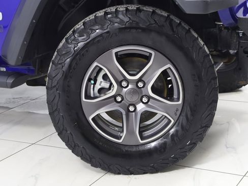 Used 2018 Jeep Wrangler Unlimited Sport S image 14