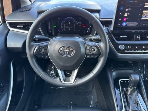 Certified 2025 Toyota Corolla XLE image 13