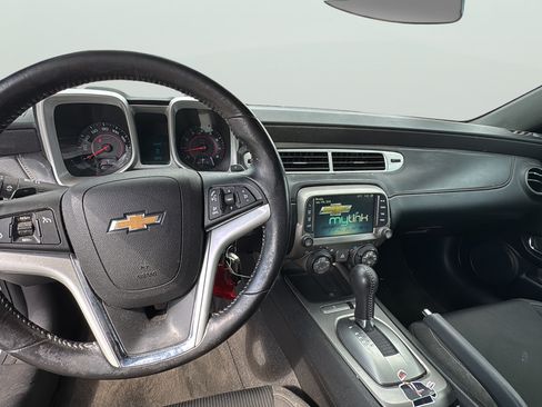 Used 2015 Chevrolet Camaro LT RWD image 30