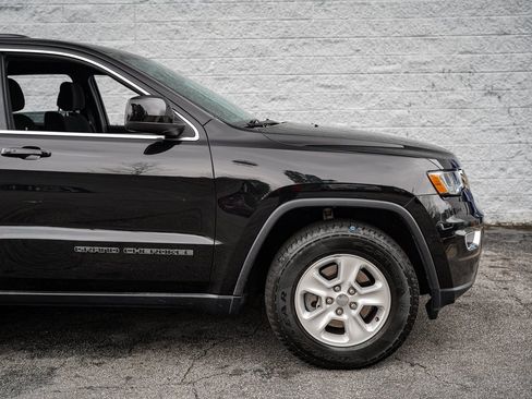 Used 2017 Jeep Grand Cherokee Laredo image 16