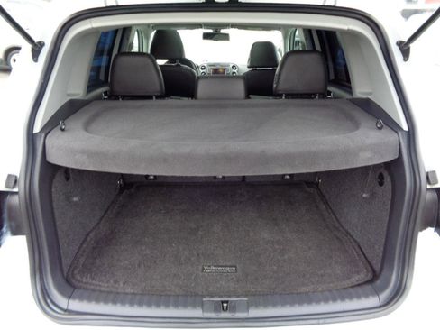 Used 2017 Volkswagen Tiguan Sport image 35