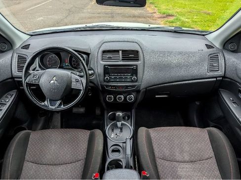 Used 2017 Mitsubishi Outlander Sport ES FWD image 22