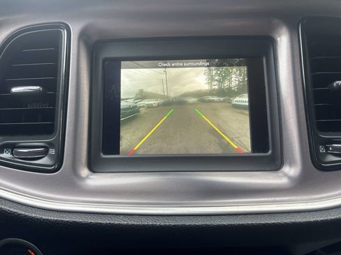 Used 2019 Dodge Challenger SXT image 11