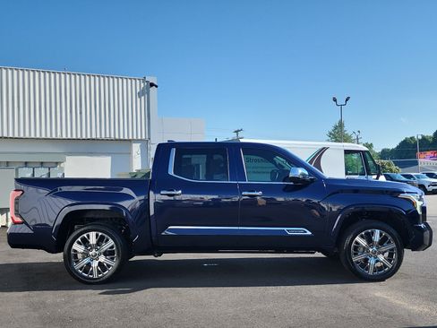 Used 2024 Toyota Tundra Capstone AWD/4WD image 6