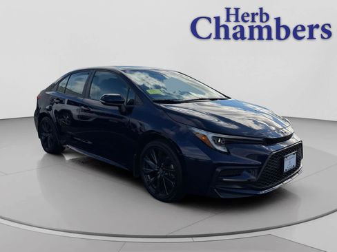 Used 2024 Toyota Corolla SE image 9